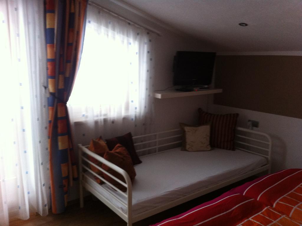 Haus Schiestl Apartman Zell am Ziller Szoba fotó