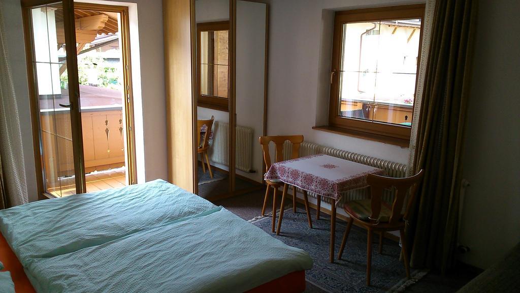 Haus Schiestl Apartman Zell am Ziller Szoba fotó